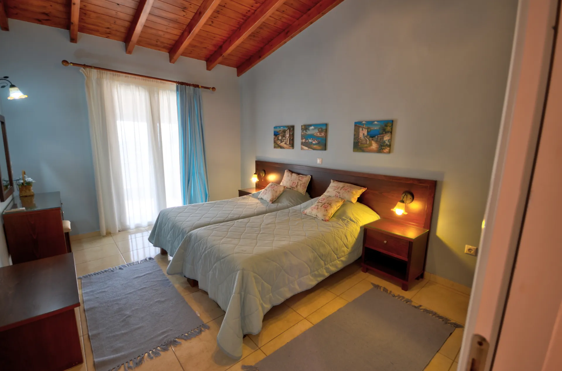 Yiannis Beach Front Villa Corfu